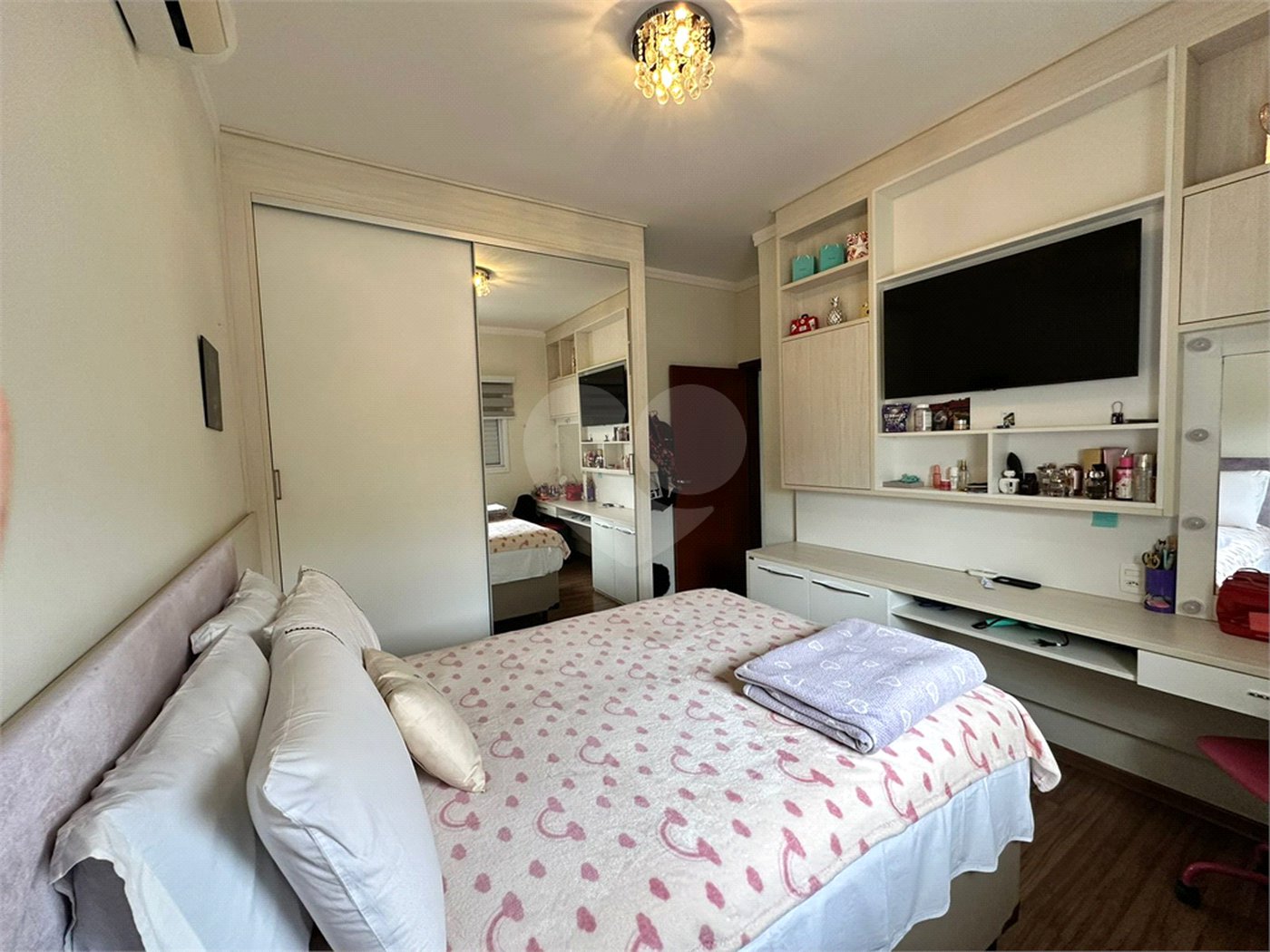 Casa à venda com 3 quartos, sendo 1 suíte, no condomínio Ibiti Royal Park, Sorocaba - SP