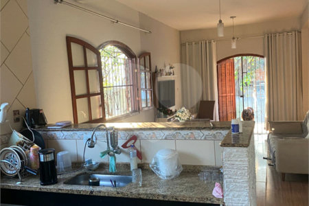 Casa à venda com 4 quartos em Campo Grande, Rio de Janeiro, RJ