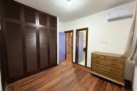 Casa à venda com 4 quartos, sendo 2 suítes, em Ogiva, Cabo Frio, RJ