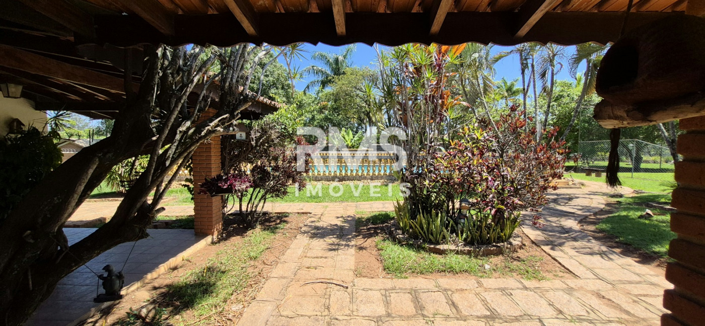 Chácara à venda com 4 quartos, sendo 1 suíte,  em Colinas do Mosteiro de Itaici, Indaiatuba, SP