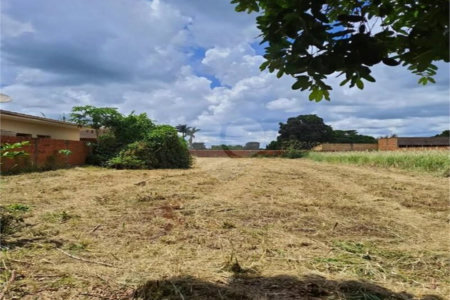 Terreno à venda no Centro, Ibirarema, SP