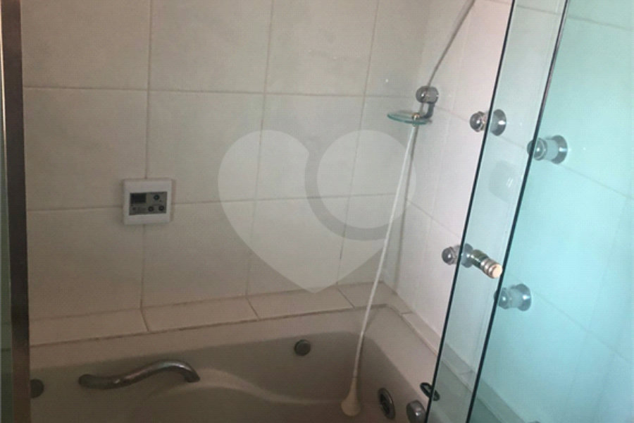 Sobrado à venda com 4 quartos, sendo 1 suíte, em Freguesia do Ó, São Paulo, SP