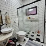 Casa à venda com 4 quartos, sendo 3 suítes, no condomínio Vilaggio Araçoiaba, Araçoiaba da Serra - SP