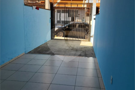 Sobrado à venda com 2 suítes em Jardim Nely, Indaiatuba, SP