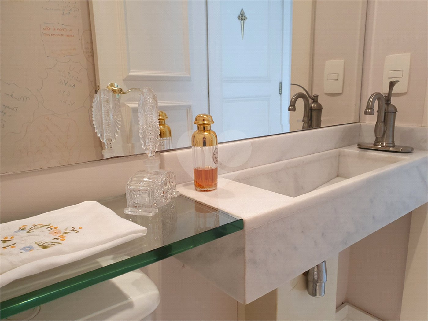 Apartamento para alugar com 3 quartos, sendo 2 suítes, em Brooklin Paulista, São Paulo, SP