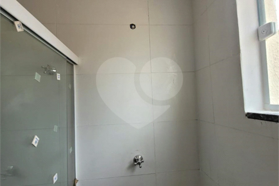 Casa à venda com 3 quartos, sendo 1 suíte, no condomínio Mirante da Mantiqueira I, Mairiporã - SP