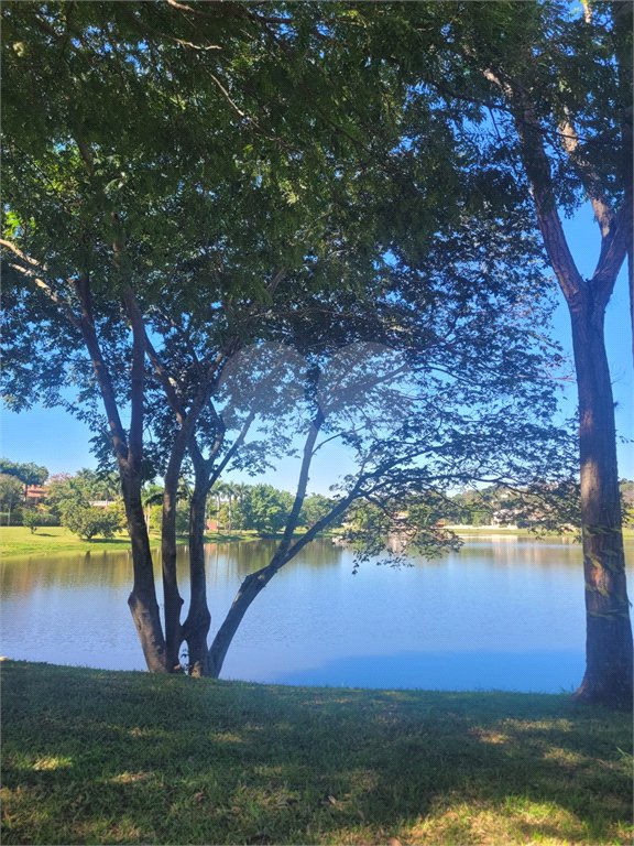 Casa à venda com 2 suítes no condomínio Residencial Vale das Laranjeiras, Indaiatuba - SP