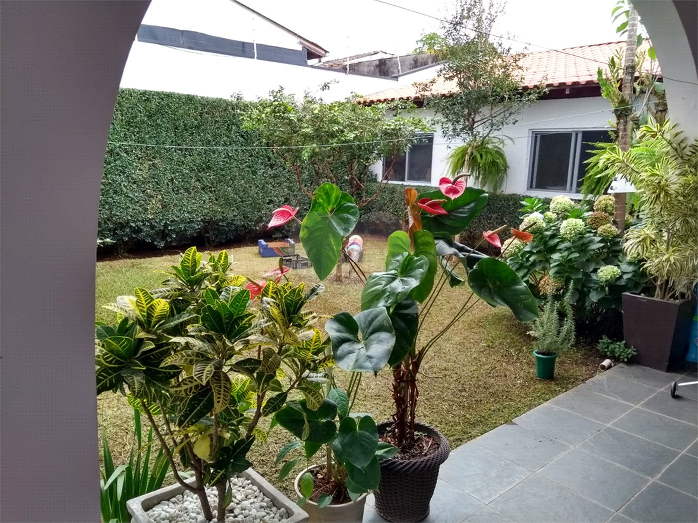 Sobrado à venda com 3 suítes em Jardim Realce, Suzano, SP