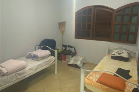 Sobrado à venda com 3 quartos, sendo 1 suíte,  em Vila Virgínia, Itaquaquecetuba, SP