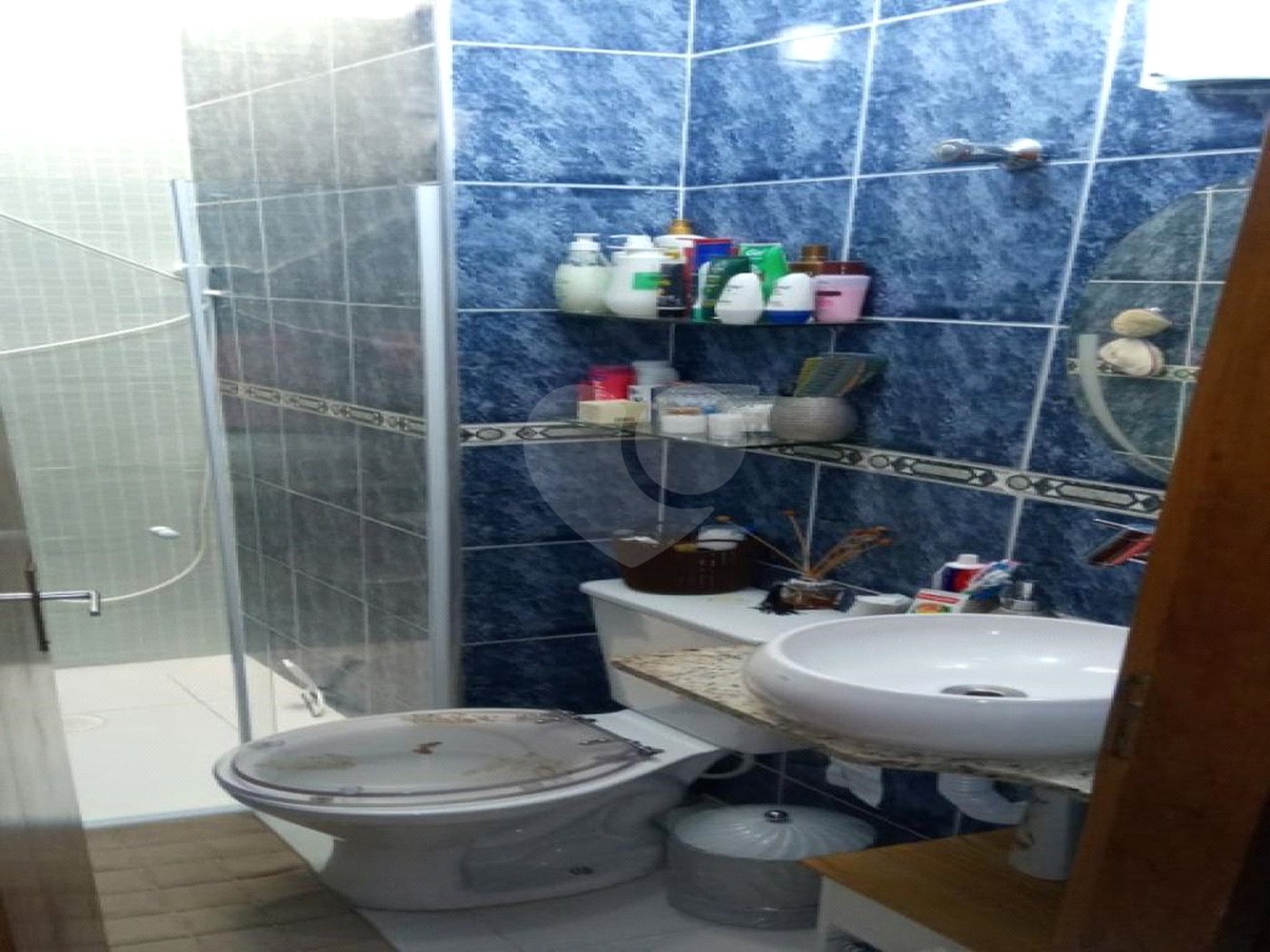 Casa à venda com 3 quartos, sendo 1 suíte, no condomínio Alcides Moreira, São Paulo - SP
