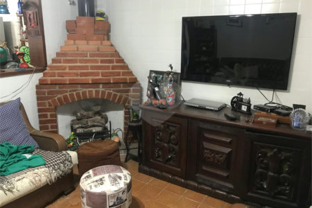 Chácara à venda com 4 quartos, sendo 1 suíte,  em Monterrey, Louveira, SP