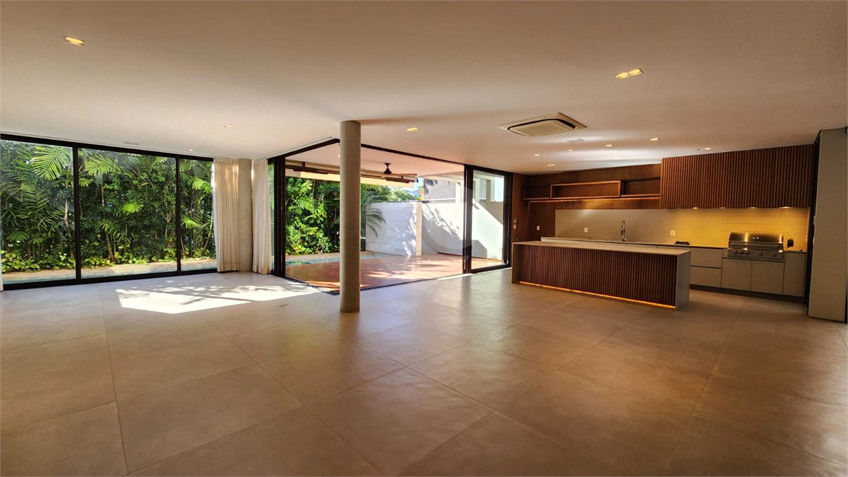 Casa à venda com 4 suítes no condomínio Mont Blanc, Sorocaba - SP