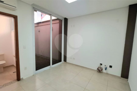 Sobrado à venda com 3 suítes em Vila Hortência, Sorocaba, SP