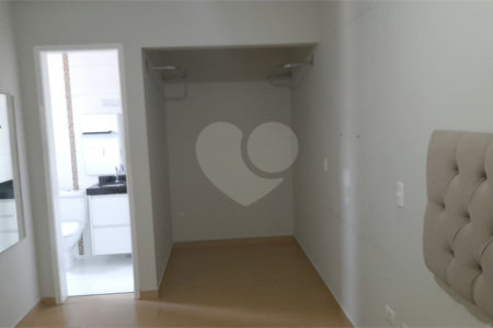 Casa à venda com 2 suítes no condomínio Residencial Matos, São Paulo - SP