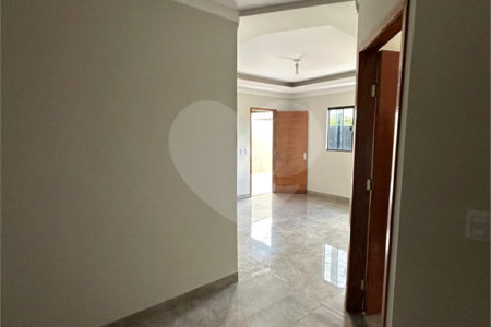 Casa à venda com 4 quartos, sendo 2 suítes, em Residencial Ponta Porã I, Ponta Porã, MS