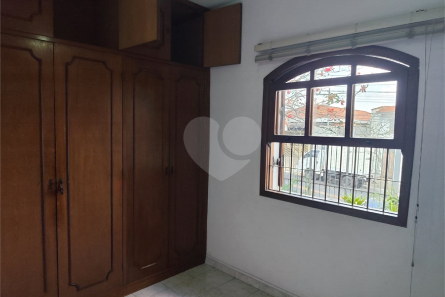 Sobrado à venda com 2 quartos em Vila Nivi, São Paulo, SP
