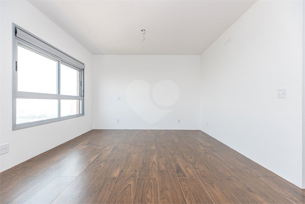Apartamento à venda com 3 suítes em Jardim Marajoara, São Paulo, SP