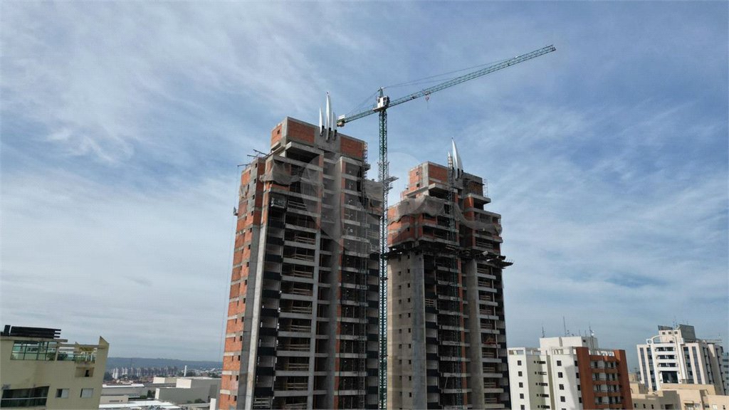 Apartamento à venda com 3 suítes no Centro, Sorocaba, SP