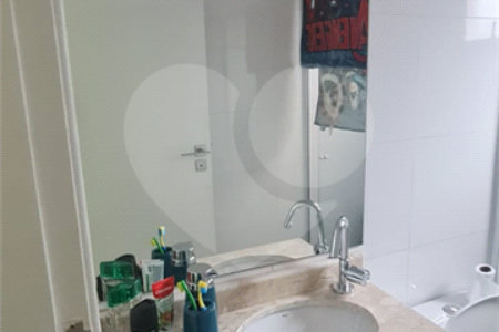Sobrado à venda com 3 suítes em Vila Medeiros, São Paulo, SP