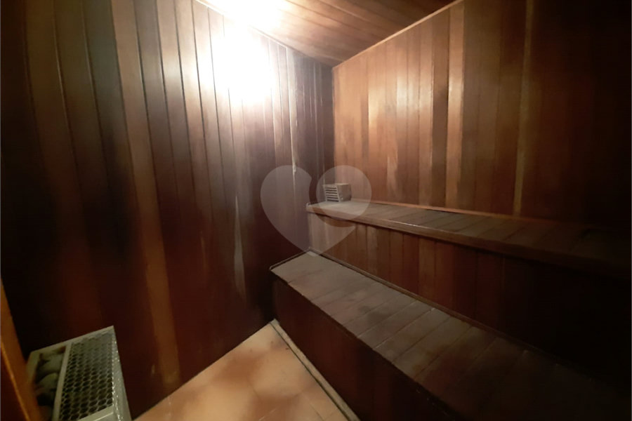 Sobrado à venda com 4 quartos, sendo 2 suítes, em Jardim Franca, São Paulo, SP
