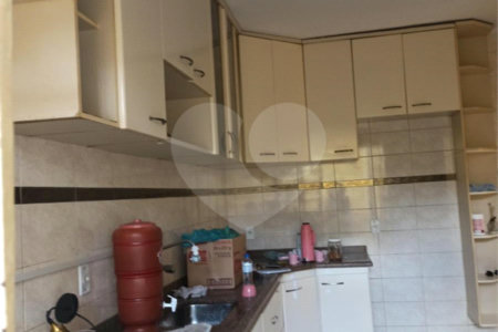 Casa à venda com 3 quartos, sendo 1 suíte, em Jardim Piqueroby, São Paulo, SP