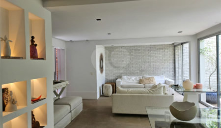 Casa à venda com 4 quartos, sendo 2 suítes,  no condomínio Villa Luxis, São Paulo - SP