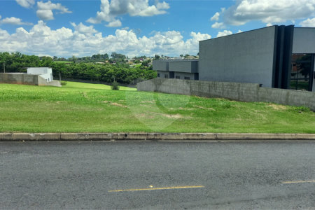 Terreno à venda no condomínio Village Ipanema 2, Araçoiaba da Serra - SP
