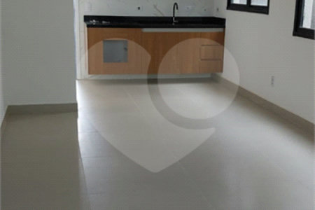 Sobrado para alugar com 3 quartos, sendo 1 suíte, em Vila Petrópolis, Atibaia, SP