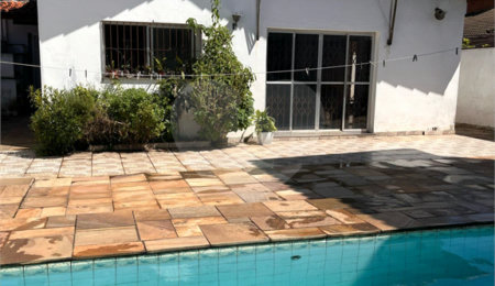 Casa Térrea à venda com 3 quartos, sendo 1 suíte,  em Socorro, São Paulo, SP