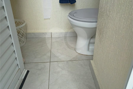 Casa à venda com 4 quartos, sendo 1 suíte,  em Jardim Armênia, Mogi das Cruzes, SP