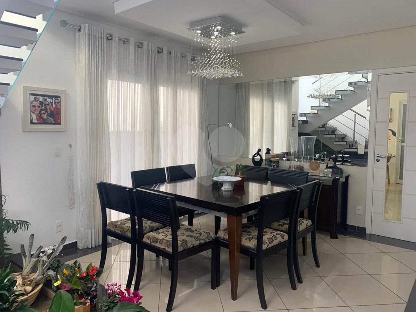 Casa à venda com 4 quartos, sendo 1 suíte, no condomínio Ibiaram, Itupeva - SP