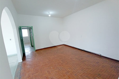 Casa à venda com 3 quartos no Centro, Vinhedo, SP