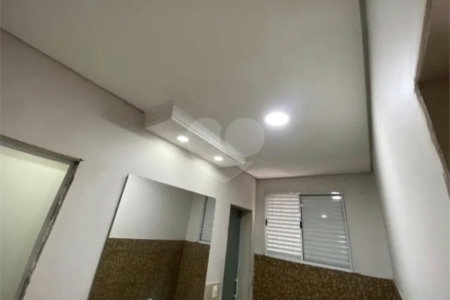 Sobrado à venda com 5 quartos em Santa Maria, Osasco, SP