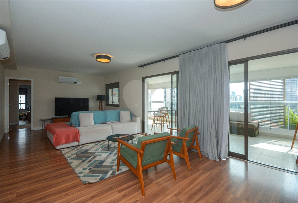 Apartamento à venda com 3 suítes em Brooklin, São Paulo, SP