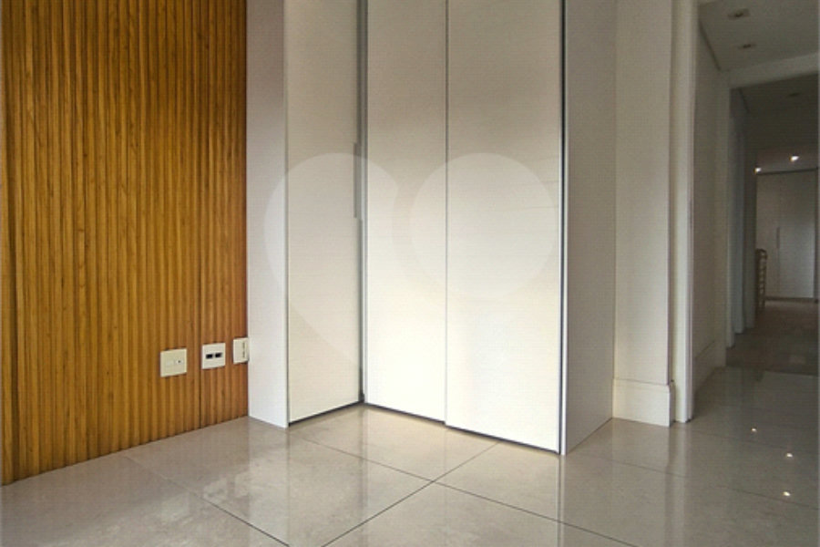 Apartamento à venda com 4 quartos, sendo 3 suítes, em Santana, São Paulo, SP