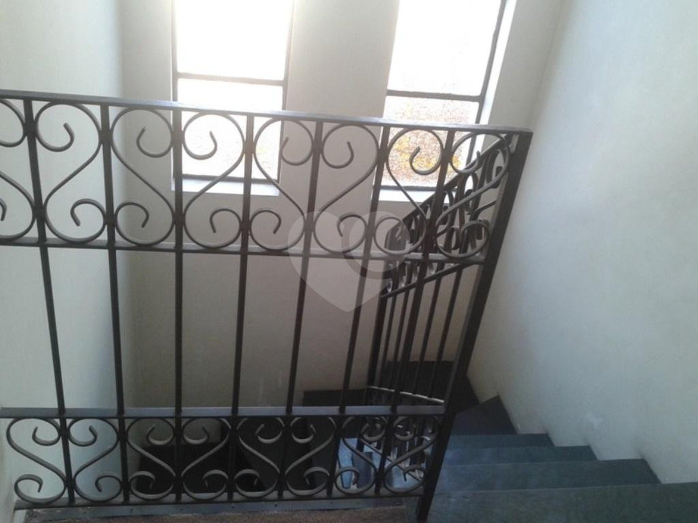 Sobrado à venda ou para alugar com 3 quartos, sendo 1 suíte,  em Horto, São Paulo, SP
