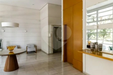 Apartamento à venda com 3 suítes em Vila Suzana, São Paulo, SP