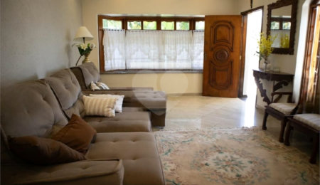 Casa à venda com 3 quartos, sendo 1 suíte,  em Vila Gustavo, São Paulo, SP