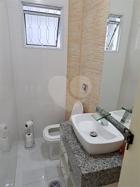Sobrado à venda com 4 quartos, sendo 2 suítes, em Jaraguá, São Paulo, SP