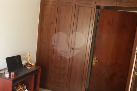 Casa à venda com 3 quartos, sendo 2 suítes,  em Parque Jabaquara, São Paulo, SP