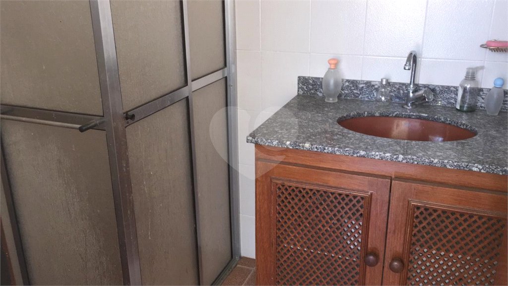 Sobrado à venda com 6 quartos, sendo 3 suítes, em Jardim Refúgio, Sorocaba, SP