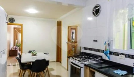 Casa à venda com 3 quartos, sendo 1 suíte, em Jardim das Maravilhas, Santo André, SP