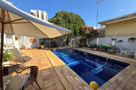 Casa com 4 quartos próxima á Santa Casa