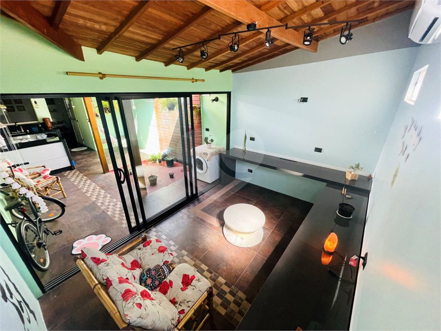 Casa à venda com 2 quartos no condomínio Villa Itália, Vinhedo - SP