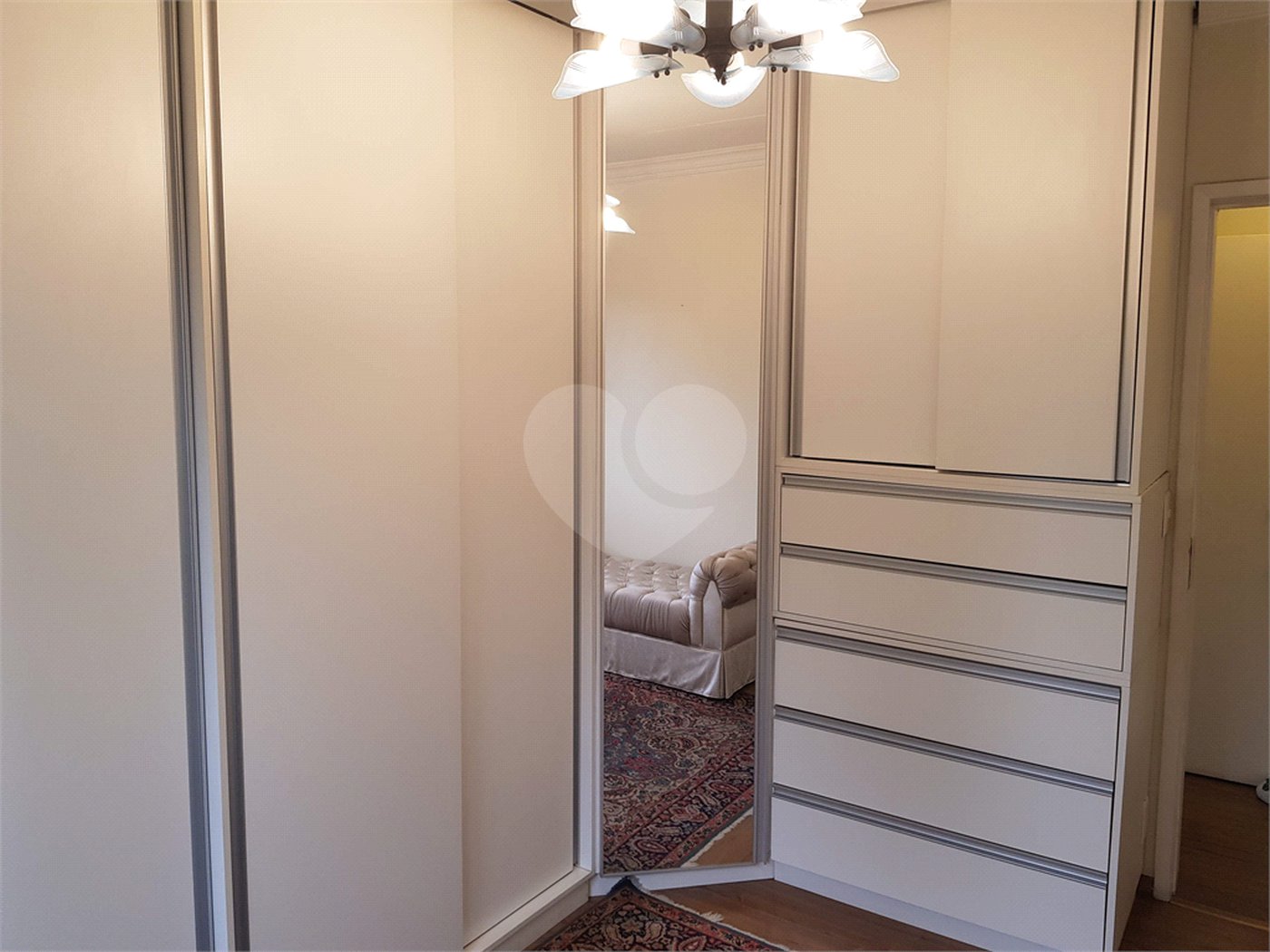 Apartamento à venda com 4 quartos, sendo 1 suíte, em Morumbi, São Paulo, SP