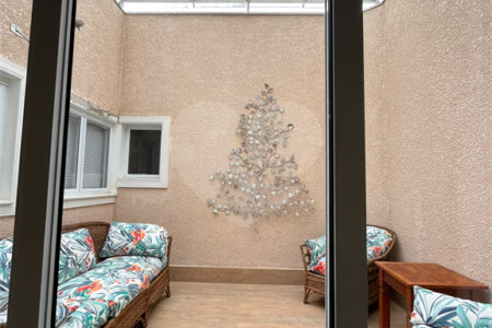 Casa à venda com 5 quartos, sendo 4 suítes,  no condomínio Terras de Santa Clara, Jacareí - SP