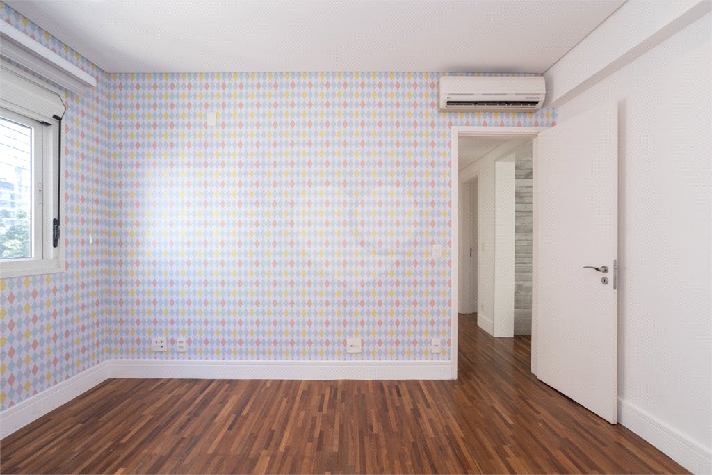 Apartamento à venda com 3 suítes em Itaim Bibi, São Paulo, SP