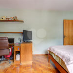 Sobrado à venda com 5 quartos, sendo 3 suítes, em Chácara Monte Alegre, São Paulo, SP