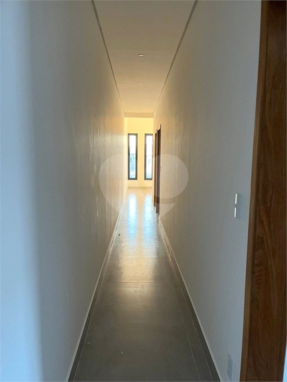 Casa à venda com 3 quartos, sendo 1 suíte, no condomínio Portal dos Sabiás, Itu - SP