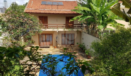 Sobrado à venda com 4 quartos, sendo 2 suítes, em Brooklin Velho, São Paulo, SP